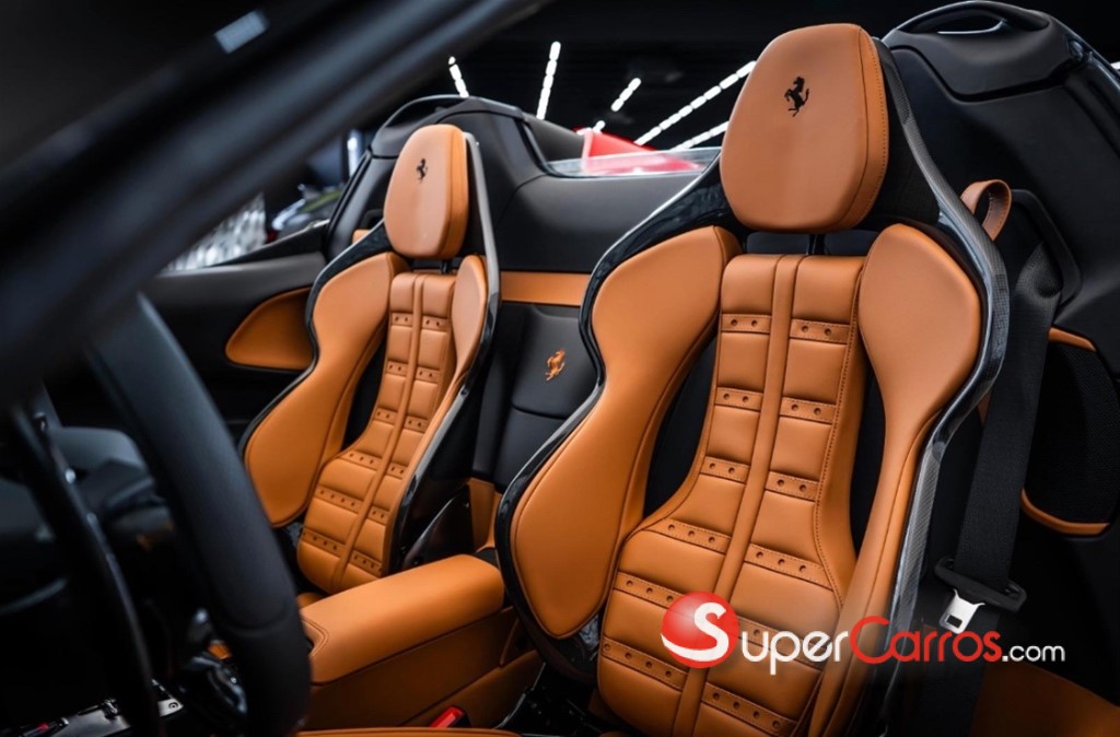 2025 Ferrari SF90 Spider — foto 9 / 12