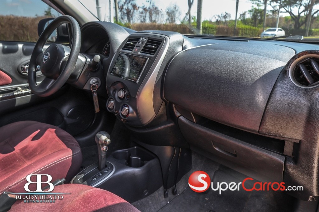 2015 Nissan March — foto 4 / 10