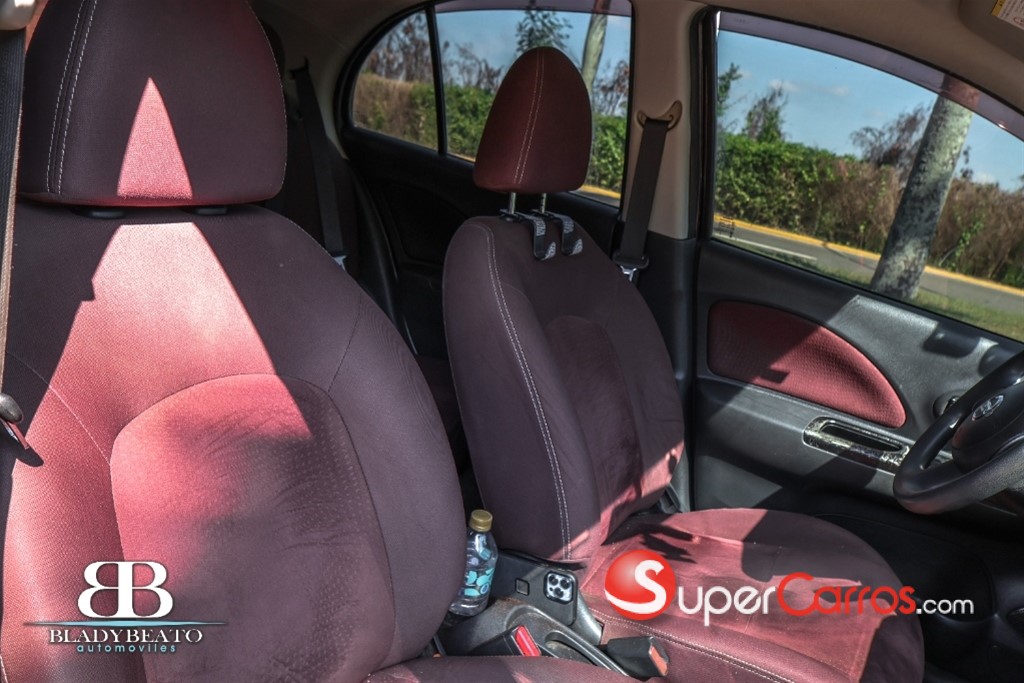 2015 Nissan March — foto 5 / 10
