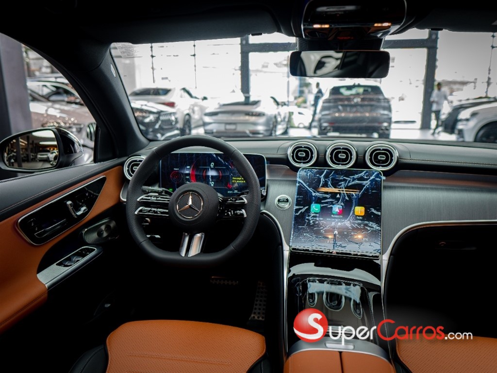 2026 Mercedes-Benz Clase GLC 200 AMG — foto 9 / 9