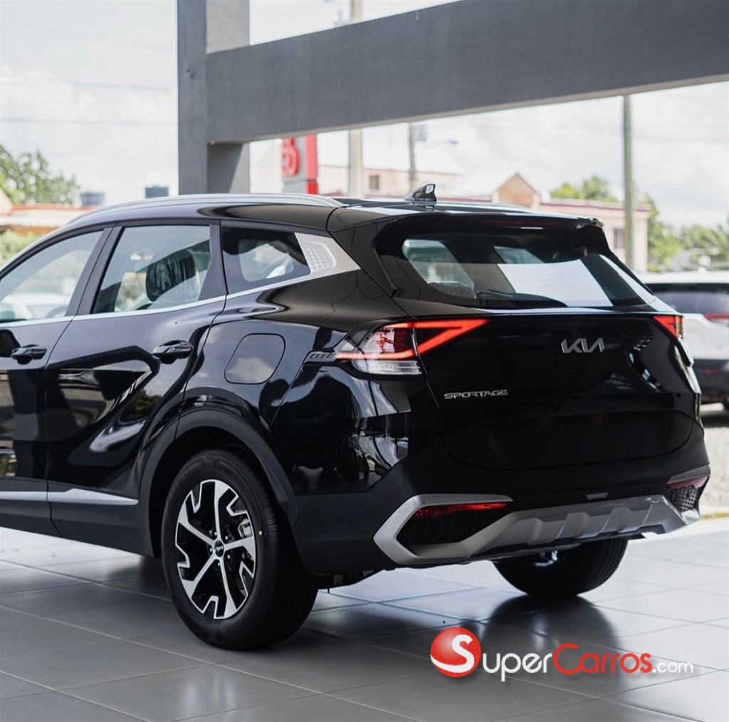 2026 Kia Sportage Luxury — foto 2 / 7