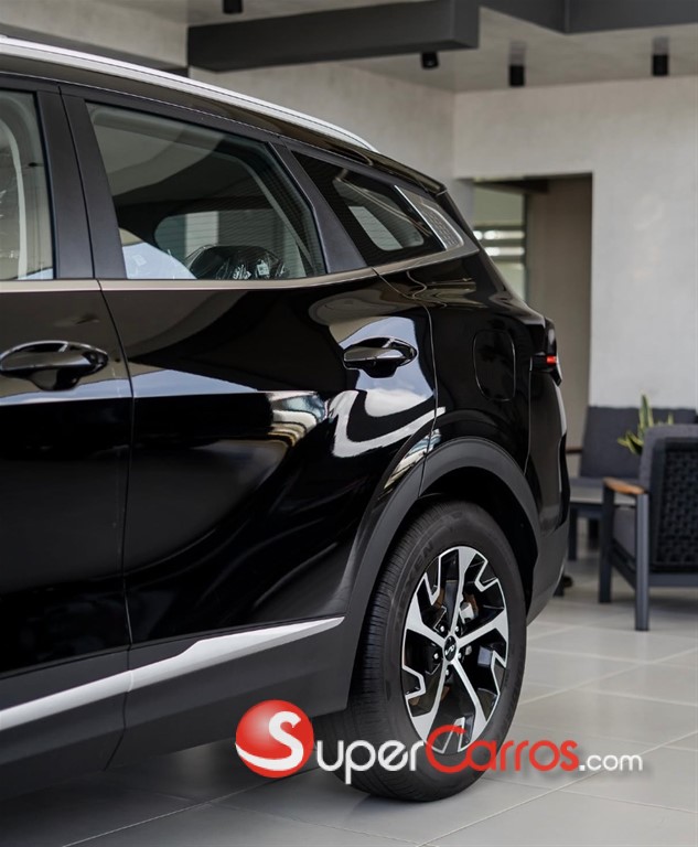 2026 Kia Sportage Luxury — foto 3 / 7