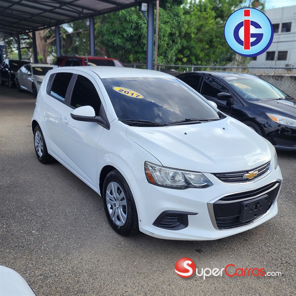 2017 Chevrolet Sonic LT — foto 5 / 9