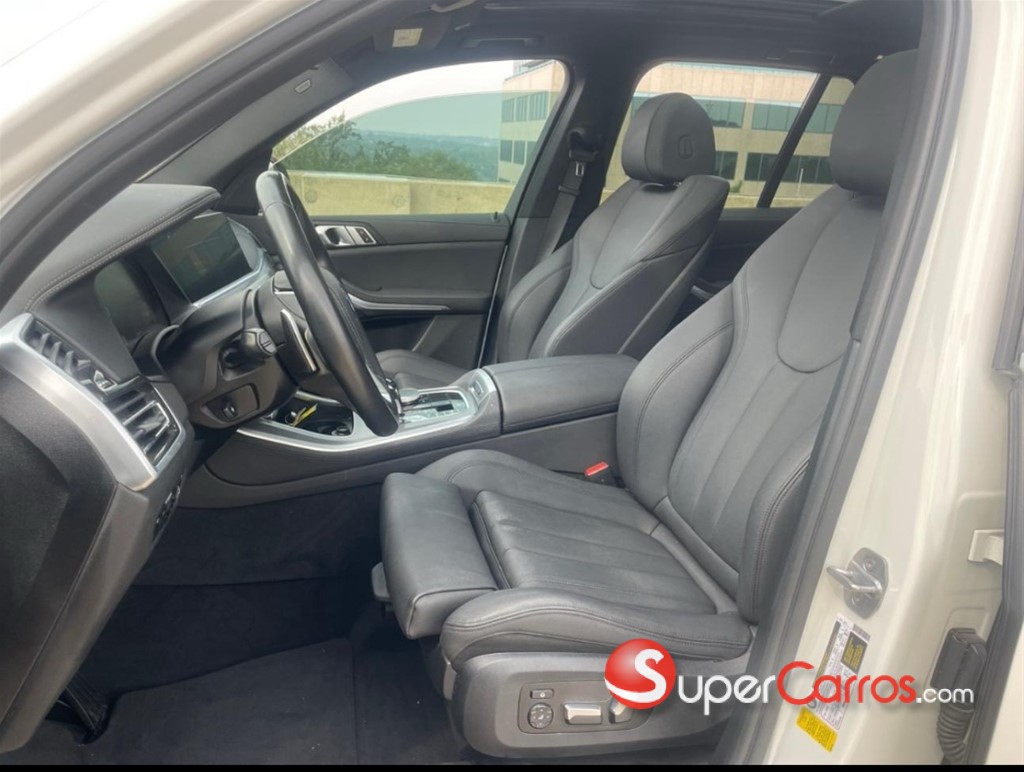 2020 BMW X 5 SDRIVE 40i — foto 7 / 11