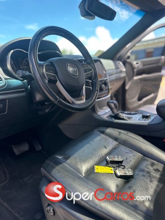 2021 Jeep Grand Cherokee Limited 4x4 — foto 8 / 12