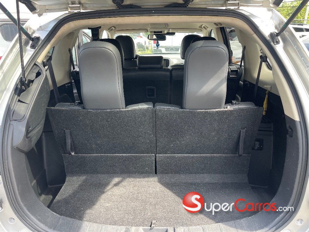 2020 Mitsubishi Motors Outlander Limited — foto 8 / 9