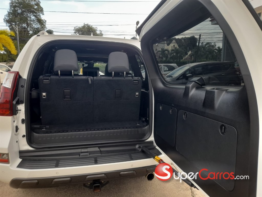 2022 Lexus GX 460 — foto 8 / 12