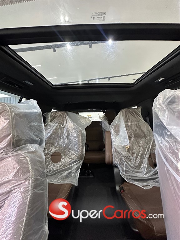 2023 Chevrolet Tahoe Highcountry Duramax — foto 4 / 12