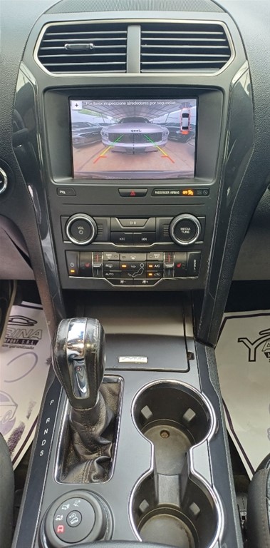 2018 Ford Explorer XLT 4WD — foto 11 / 12