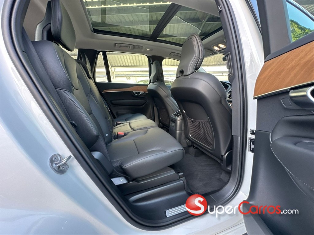 2025 Volvo XC90 Plus Recharge — foto 10 / 12