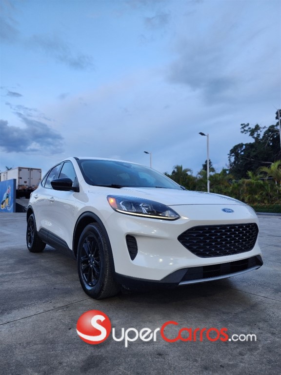 2020 Ford Escape Hybrid — foto 2 / 12