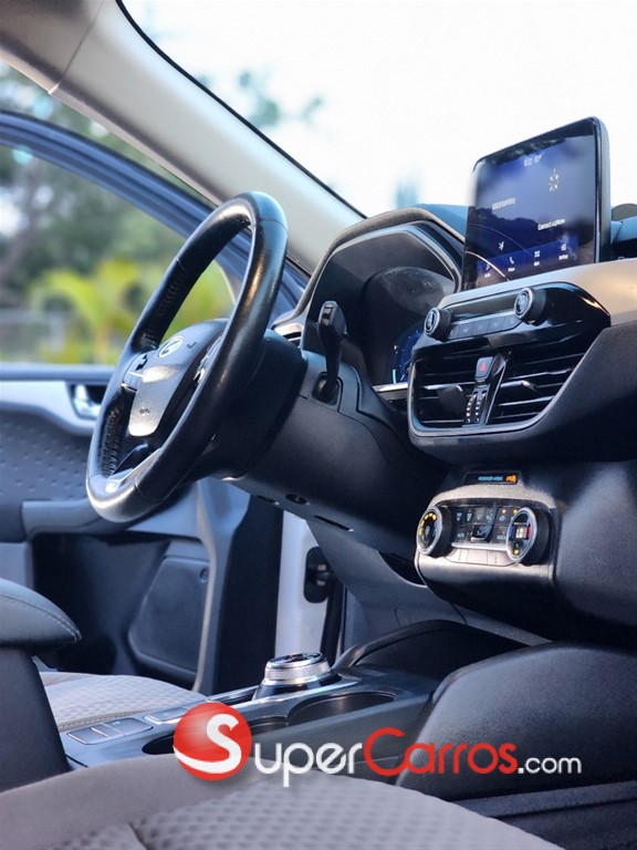 2020 Ford Escape Hybrid — foto 11 / 12