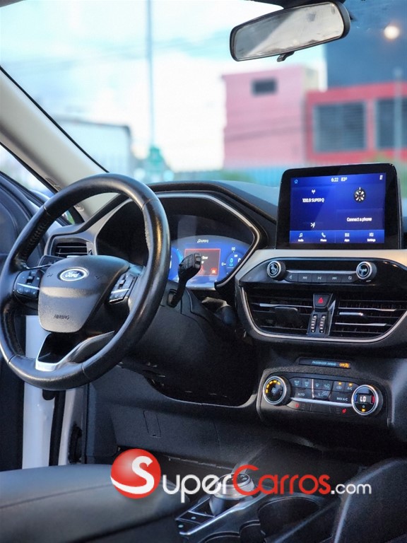 2020 Ford Escape Hybrid — foto 12 / 12