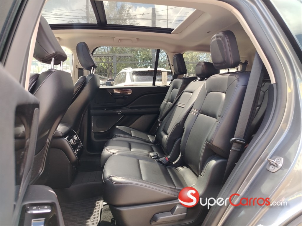 2022 Lincoln Aviator — foto 10 / 12