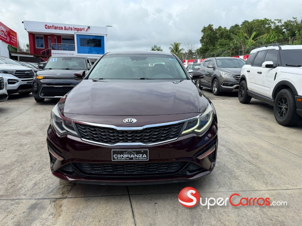 2020 Kia Optima — foto 2 / 10