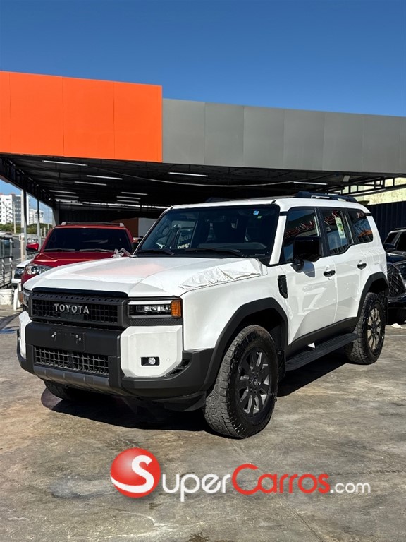 2025 Toyota Land Cruiser Prado Adventure