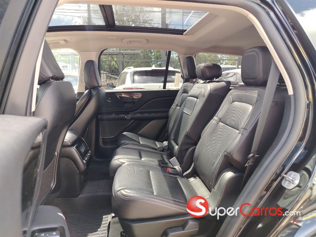 2022 Lincoln Aviator — foto 10 / 12
