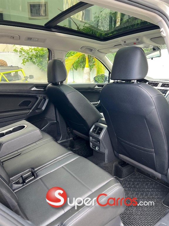 2020 Volkswagen Tiguan SEL 4Motion — foto 8 / 9