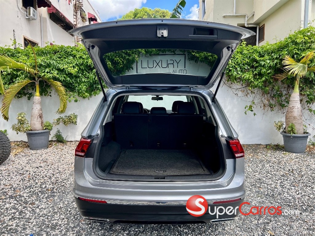 2020 Volkswagen Tiguan SEL 4Motion — foto 9 / 9