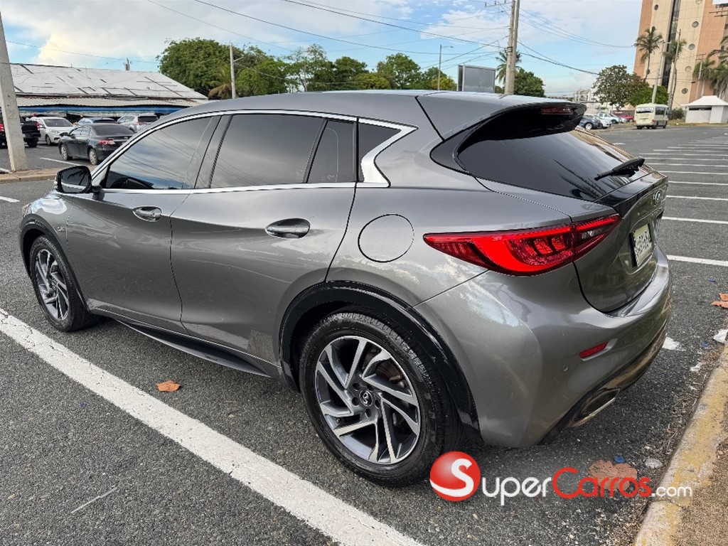 2017 Infiniti QX-30 — foto 3 / 11