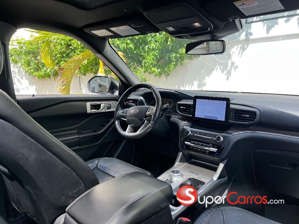 2020 Ford Explorer Limited — foto 3 / 6