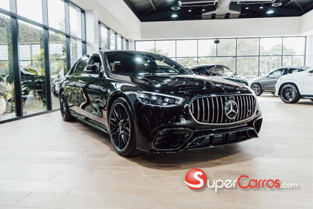 2025 Mercedes-Benz Clase S 63 E PERFORMANCE — foto 2 / 10