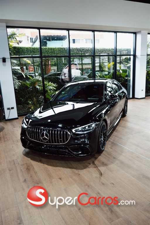 2025 Mercedes-Benz Clase S 63 E PERFORMANCE — foto 4 / 10