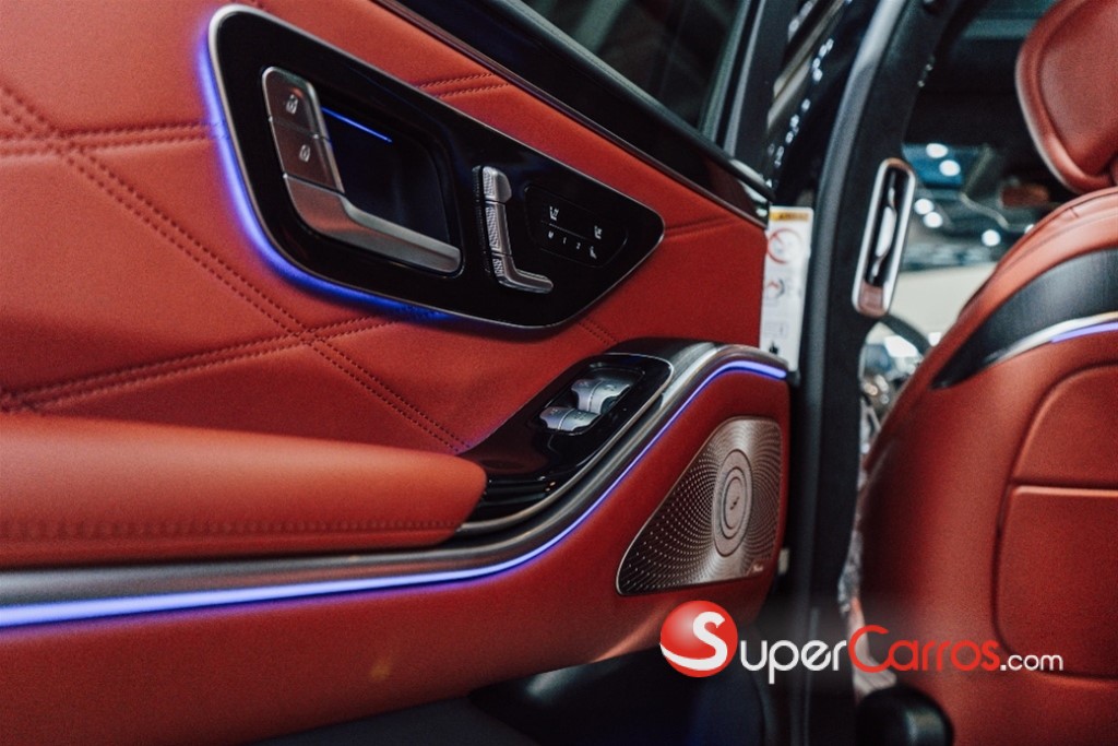 2025 Mercedes-Benz Clase S 63 E PERFORMANCE — foto 6 / 10