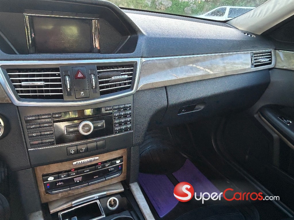 2010 Mercedes-Benz Clase E 300 — foto 2 / 12