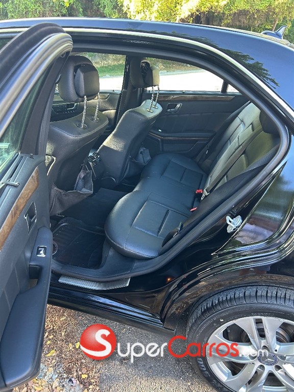 2010 Mercedes-Benz Clase E 300 — foto 8 / 12