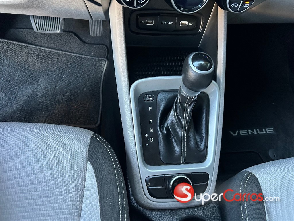 2022 Hyundai Venue — foto 2 / 12