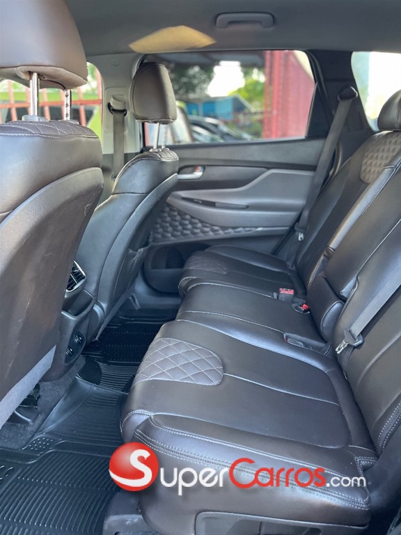 2020 Hyundai Santa Fe SE — foto 7 / 10
