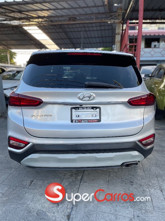 2020 Hyundai Santa Fe SE — foto 10 / 10