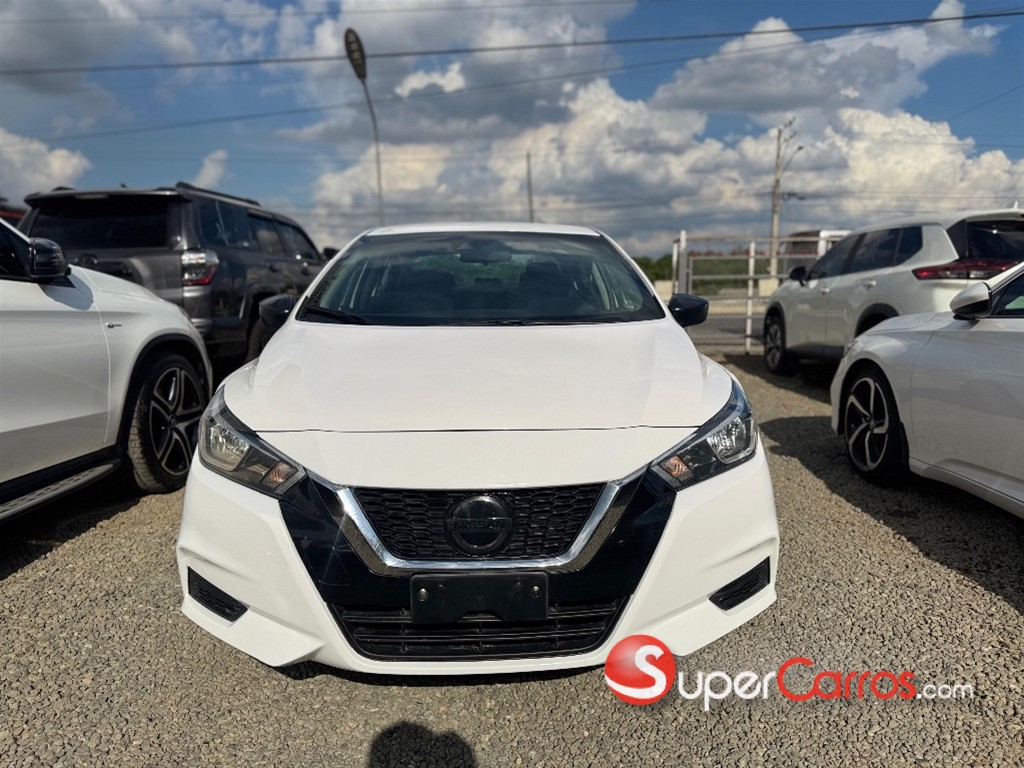 2020 Nissan Versa S Plus — foto 3 / 10