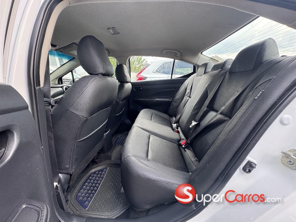 2020 Nissan Versa S Plus — foto 9 / 10