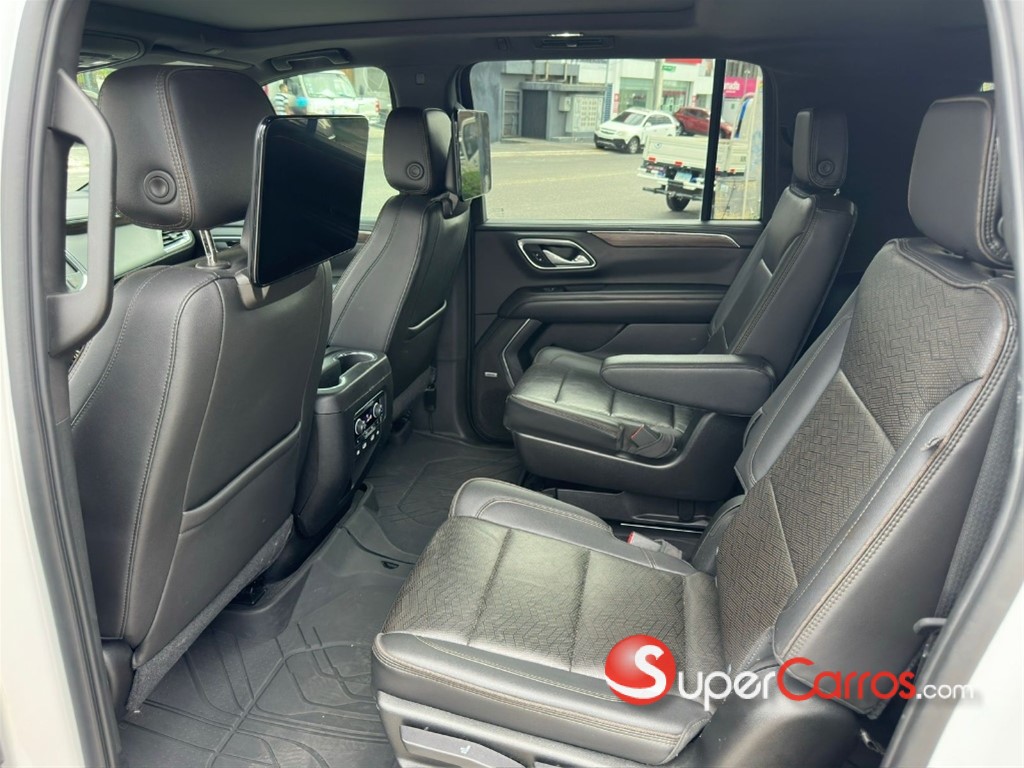 2021 Chevrolet Suburban Highcountry — foto 6 / 9