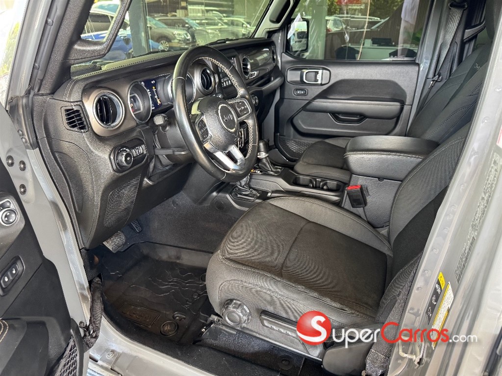 2021 Jeep Wrangler Sahara Unlimited — foto 6 / 7