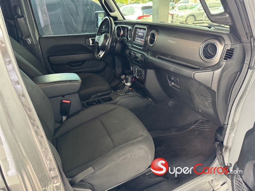 2021 Jeep Wrangler Sahara Unlimited — foto 7 / 7