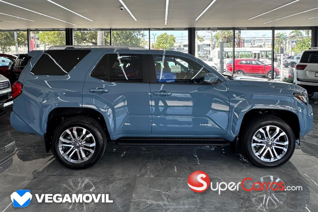 2026 Toyota 4 Runner Limited — foto 2 / 12
