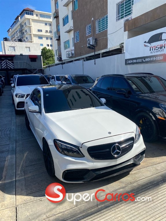 2017 Mercedes-Benz Clase C 300 4 Matic