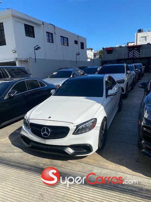 2017 Mercedes-Benz Clase C 300 4 Matic — foto 3 / 11