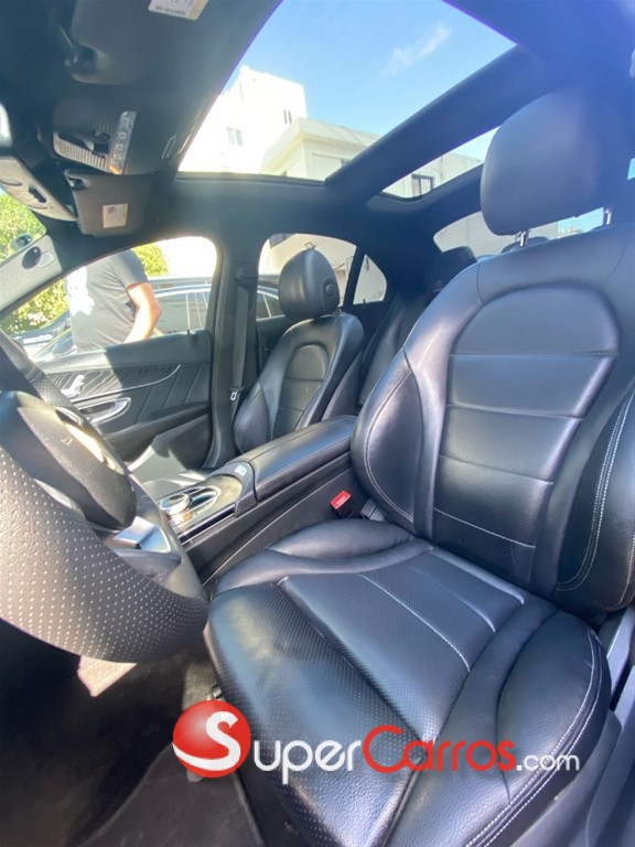 2017 Mercedes-Benz Clase C 300 4 Matic — foto 8 / 11