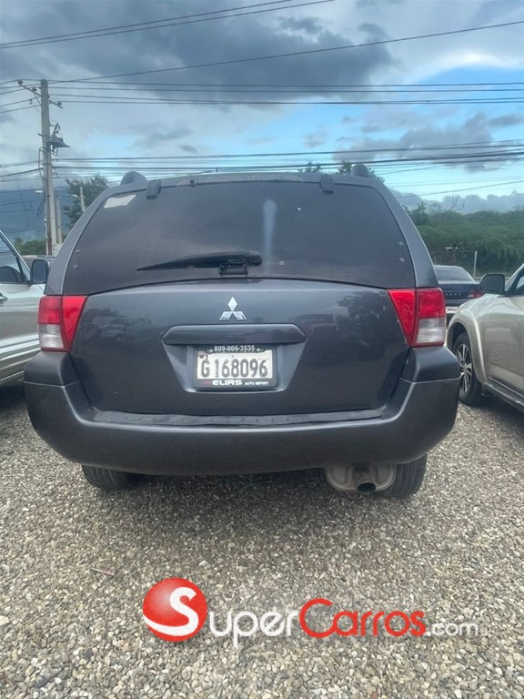 2004 Mitsubishi Motors Endeavor — foto 2 / 4