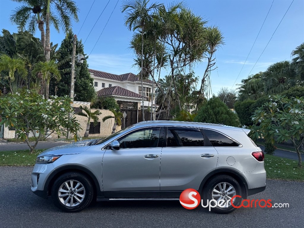 2019 Kia Sorento LX — foto 4 / 11