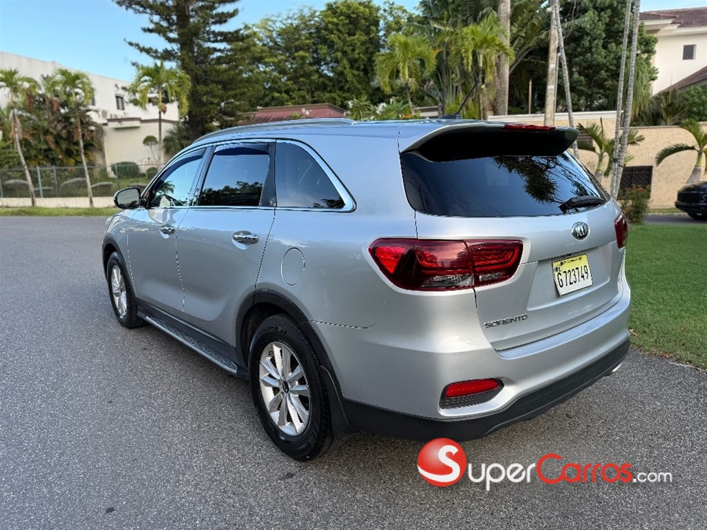 2019 Kia Sorento LX — foto 5 / 11