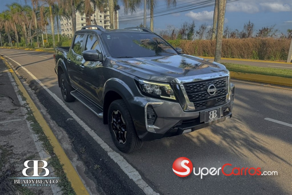 2024 Nissan Frontier LE — foto 8 / 12