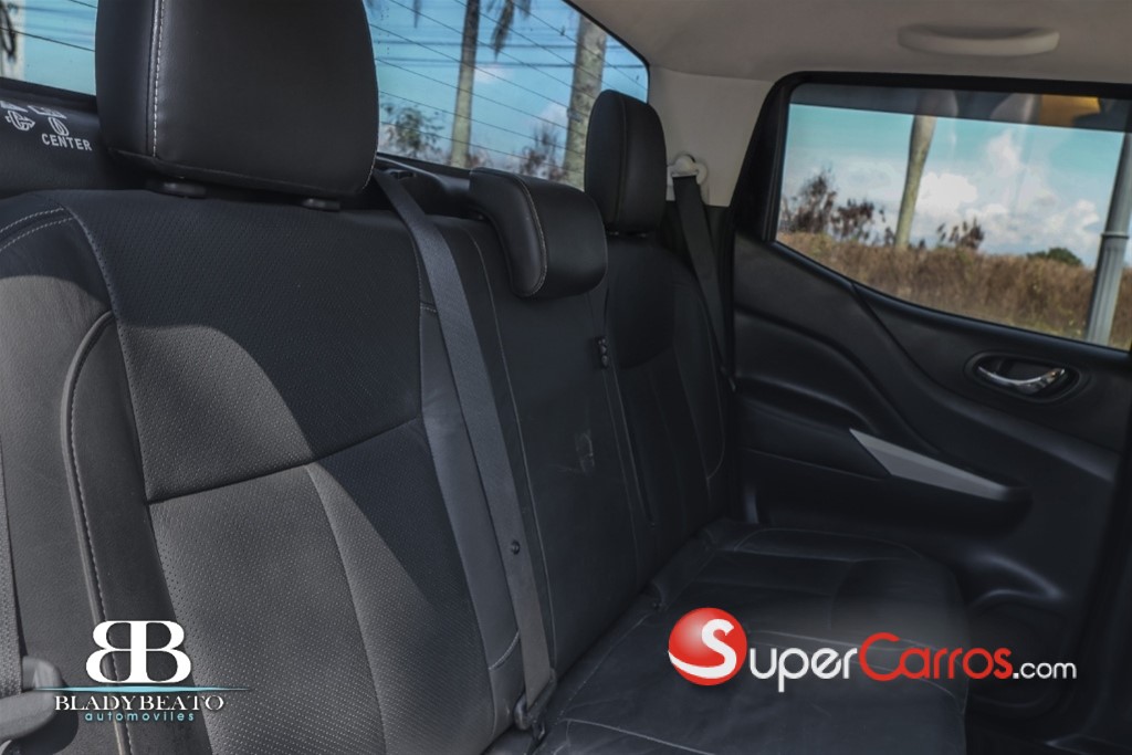 2020 Nissan Frontier LE — foto 6 / 11