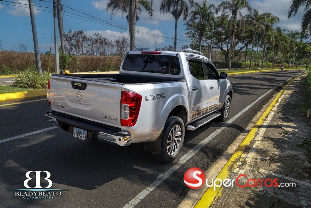 2020 Nissan Frontier LE — foto 8 / 11