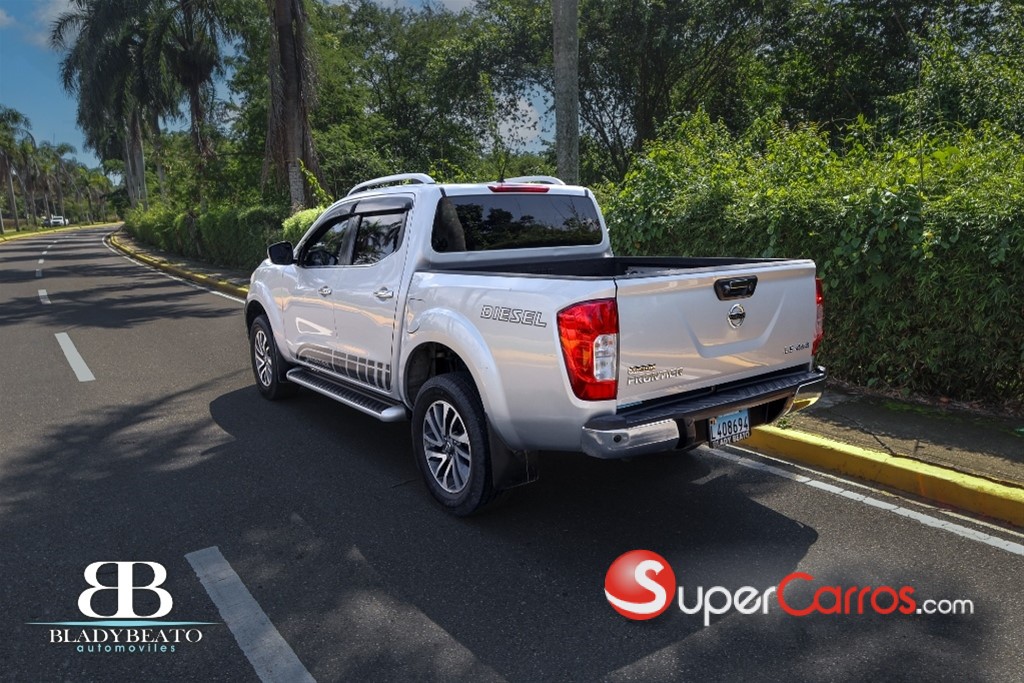 2020 Nissan Frontier LE — foto 10 / 11