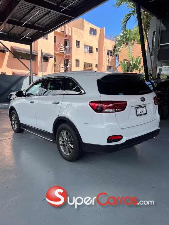 2019 Kia Sorento LX — foto 6 / 8